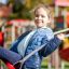 Xích đu Nature Double Swing 5m với khung chắc chắn và ghế màu đỏ cho trẻ em vui chơi an toàn.
