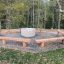 Băng ghế Robinia bằng gỗ tự nhiên, thiết kế đơn giản, phù hợp cho khu vui chơi ngoài trời.